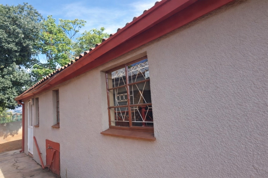 2 Bedroom Property for Sale in Phuthaditjhaba Free State